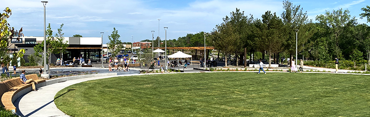 Summer day at Ridgedale Commons